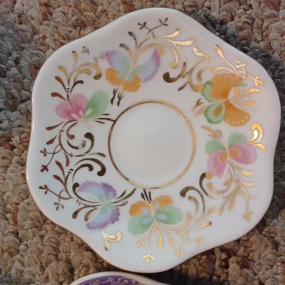 Elite 9 Piece porcelain tea set with butterfly candles and decor (NWOT) - Picture 6 of 7